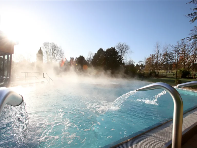 Apprenticeship as a pool attendant